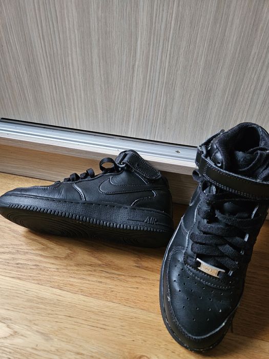 Vând Nike Air Force 1 Mid 37.5 , Nike Court Vision