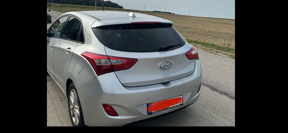 Продава се само на части Hyundai I-30 1.4 бензин 2013