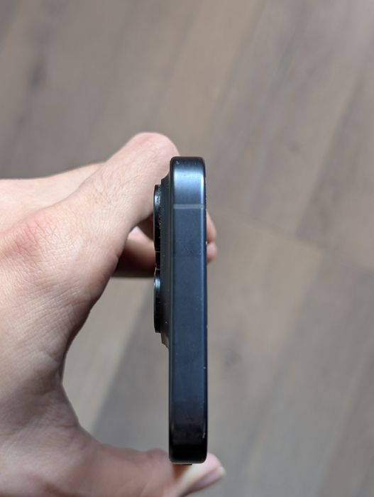 iPhone 15 Pro, 128 GB, eSIM