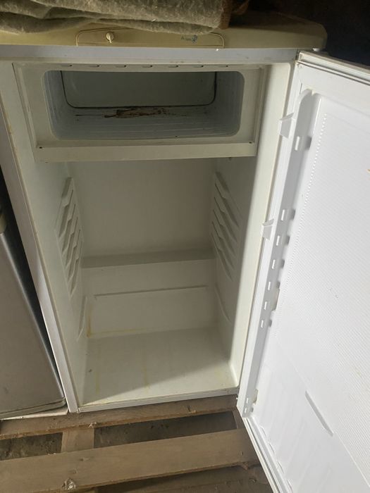 Холодильник на запчасти