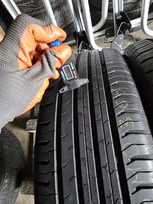 2 anvelope vara 215 60 17 Continental 6.8mm