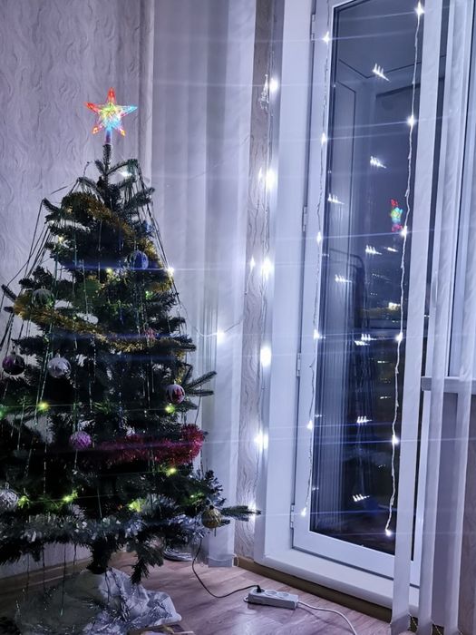 Ёлочка, 150 см, ПВХ+пластик. Цена 10000тг.