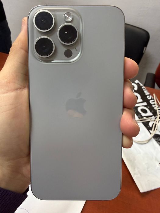 iPhone 15 pro max LLA