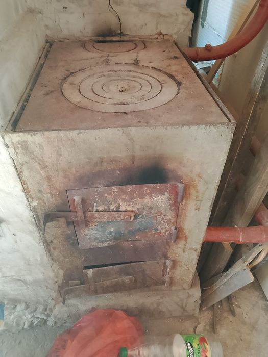 Продам котёл хороший не большой.