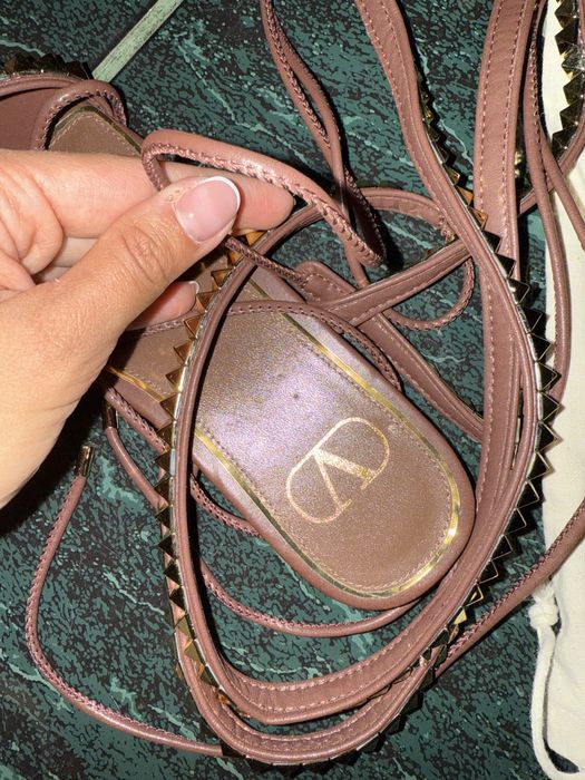 Сандали с връзки