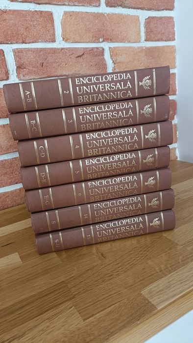 Vând "Enciclopedia  Universală Britanică "