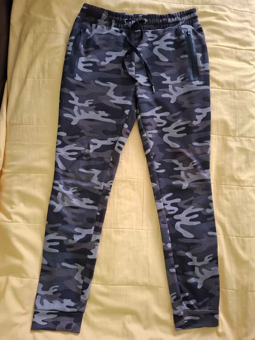 Панталон / дънков-карго, чисто нов и Анцунг - долница !