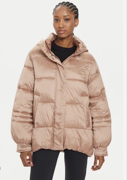 Продано‼️Куртка демисизон Twinset Италия.