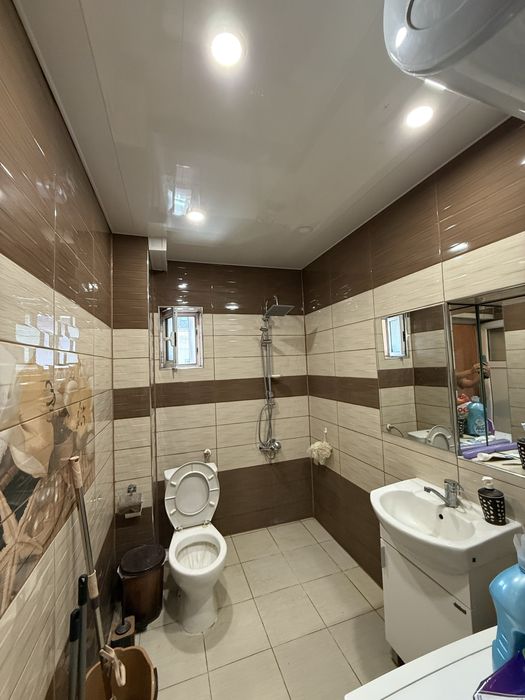 Продава се Двустаен апартамент в Казанлък - 75 кв.м за 1360 €/кв.м - Снимка #2