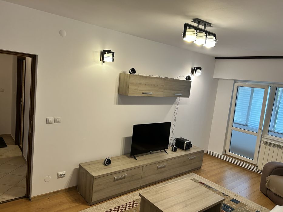 Inchiriez apartament 3 camere Pacurari