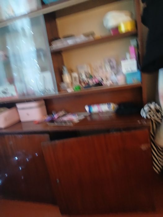 Продам книжный шкаф