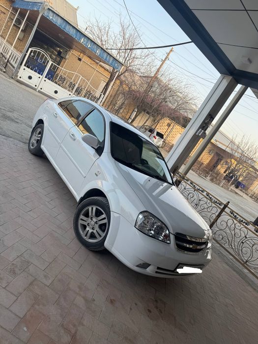 Ласетти 1,6. 2013й автомат