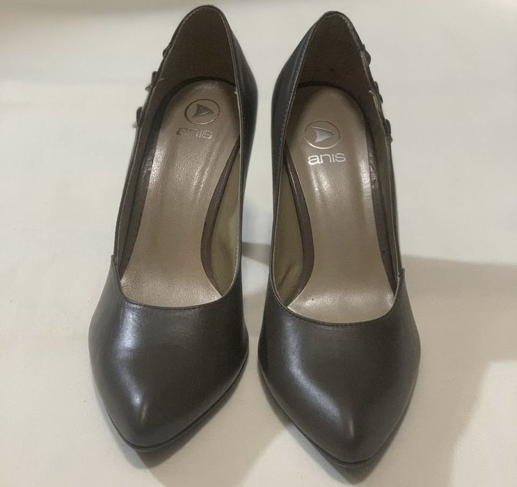Женские туфли Anis