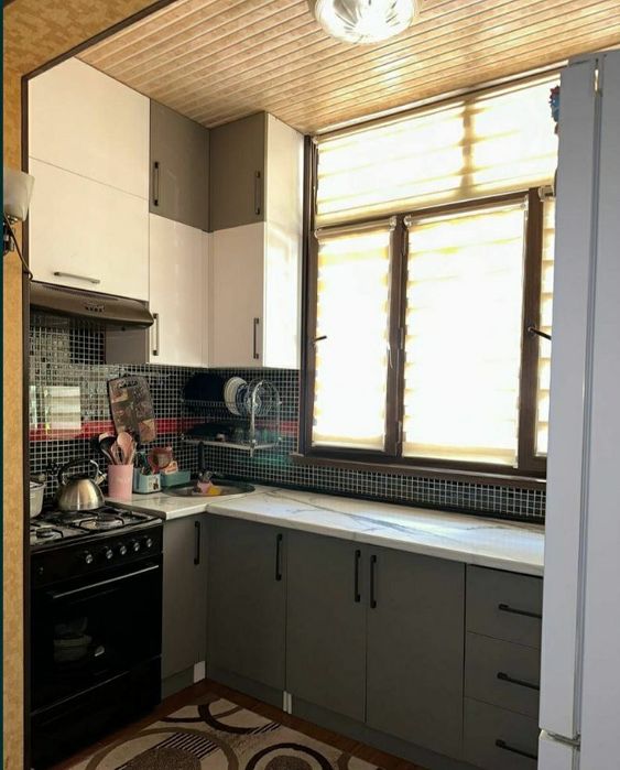 Срочно Чиланзар 3 Торговый центр продам 3/1/4 с Обстановкой