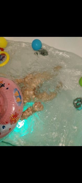 ТТз 1 возле школы 211 Навруз базар возле входа Наша Клиника