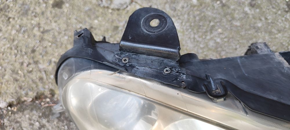 Фар десен Пежо 307 sw