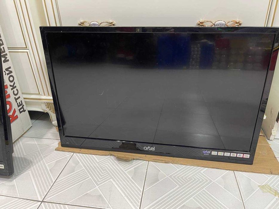 x32 Televizor sotiladi