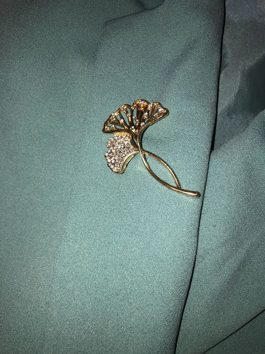 Стилни и красиви брошки