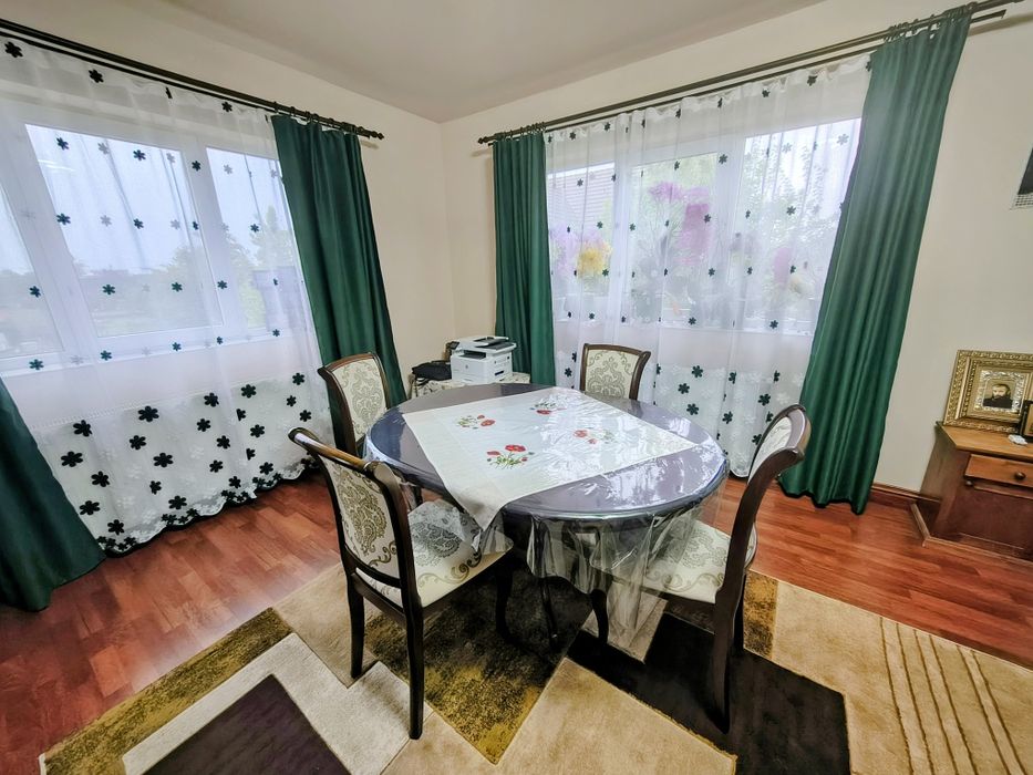 Închiriem apartament cu 2 camere, suprafață 61 mp, in Baia Mare, Strada Victoriei.