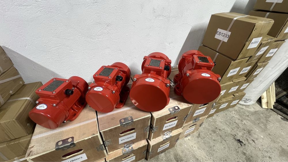 Вибратор. Мотор.