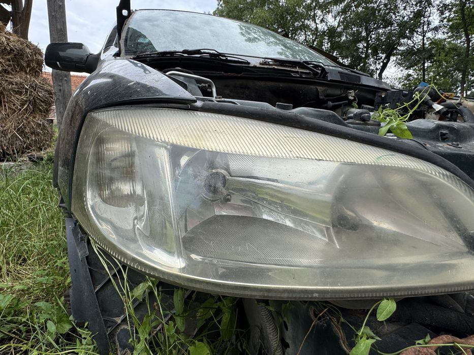 Dezmembrez  opel astra g