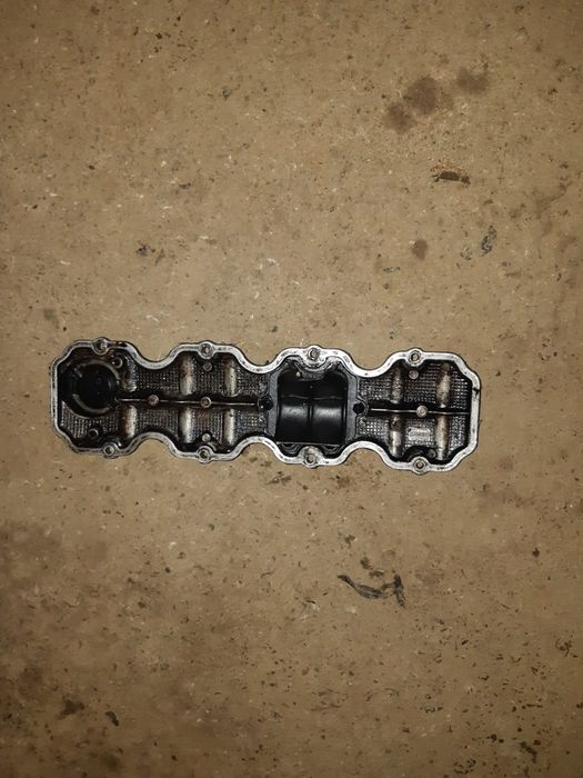 Клапанная крышка