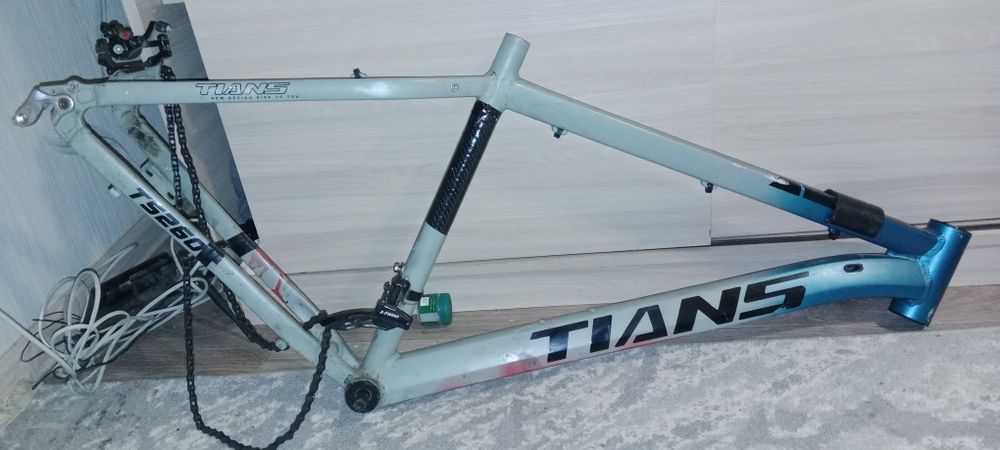 Продам раму цена 20000