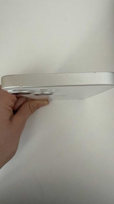 iPhone 13 128GB STARLIGHT stare foarte bună | liber de rețea