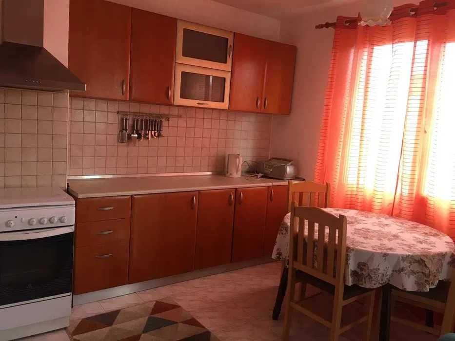 Дава се под наем Тристаен апартамент в Бургас, Братя Миладинови - 80 кв.м за 280 € - Снимка #3