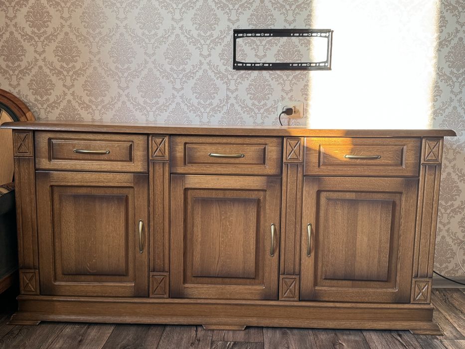 Подставка под телевизор.