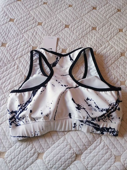 Дамски спортен комплекс 3 части Nike