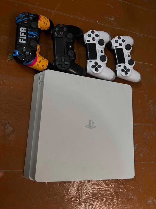 Sony Playstation 4 Slim PS4