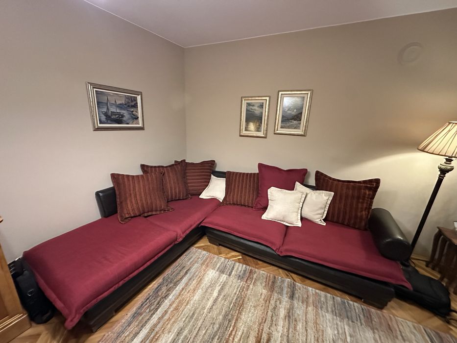 Продавам ъглов диван