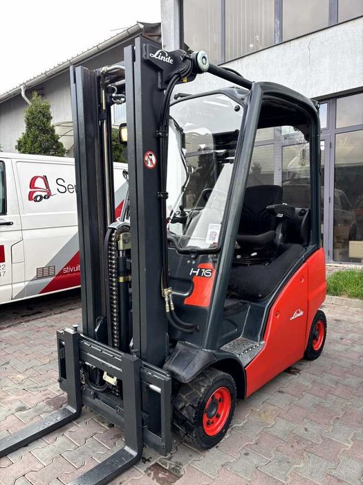 Stivuitor - Motostivuitor Linde H16T-01 TRIPLEX  An fabricație: 10/2011