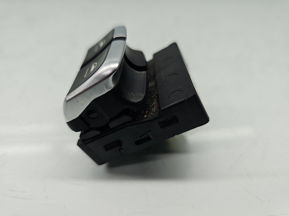 Butoane comanda geamuri sofer AUDI A3 (8V1) [Fabr 2012-prezent] 8V0959
