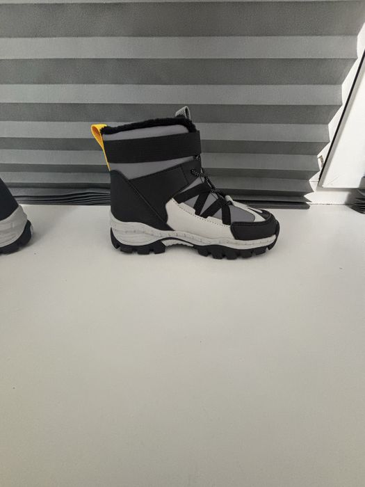 Ботинки зимние ,демисизоные