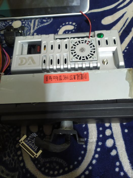 Продам автомагнитолу Android