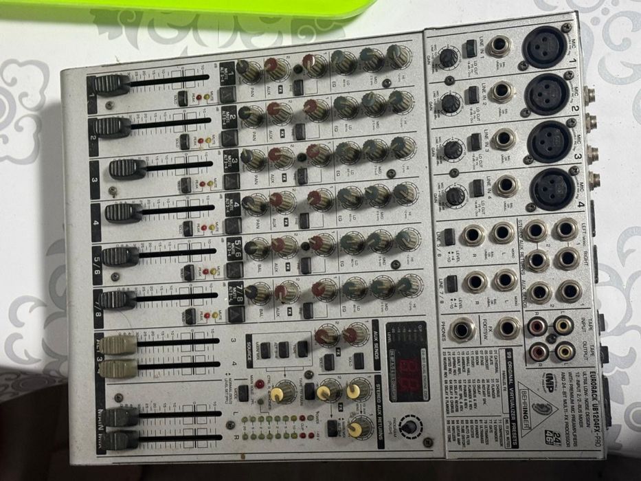 Колонка с уселитель