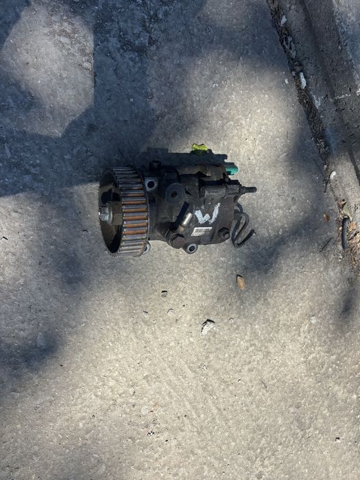 Нафтова помпа за Рено Меган, Сценик, Клио 1.5 дци