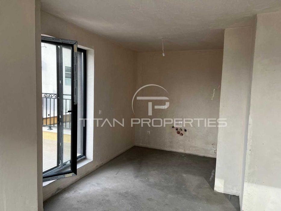 Продава се Двустаен апартамент в Пловдив, Кършияка - 108 кв.м за 1528 €/кв.м - Снимка #3