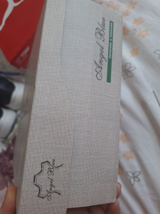 Ghete albe noi piele