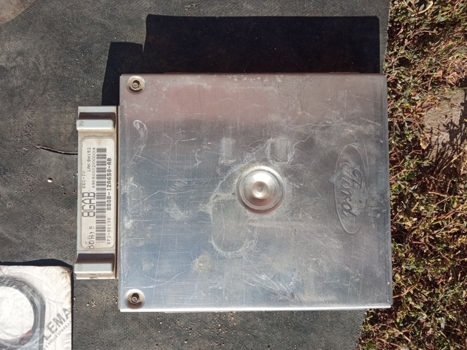 Продам запчасти на Форд Скорпио