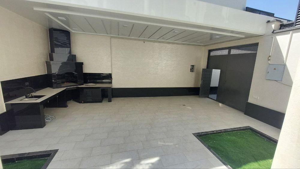 270000у.е Юнусабад район Зенит 2.2 сотув 6 хона Исломобод махалла Евро