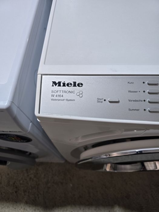 Инверторна пералня Miele W4146WPS пчелна пита