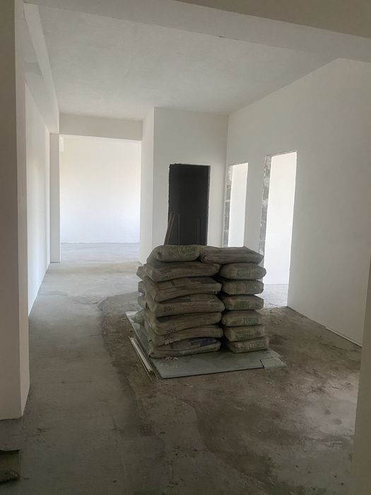 Kvartira Algaritim Sotiladi 83 kv  1-ETAJ