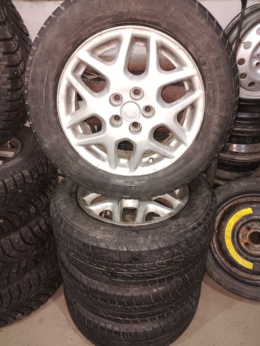 Продам комплект r15  5/100.