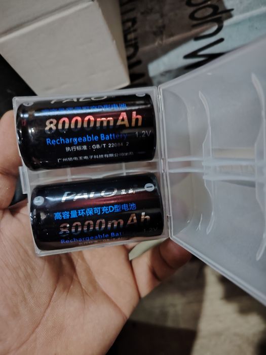 Заряжаюший батарейки