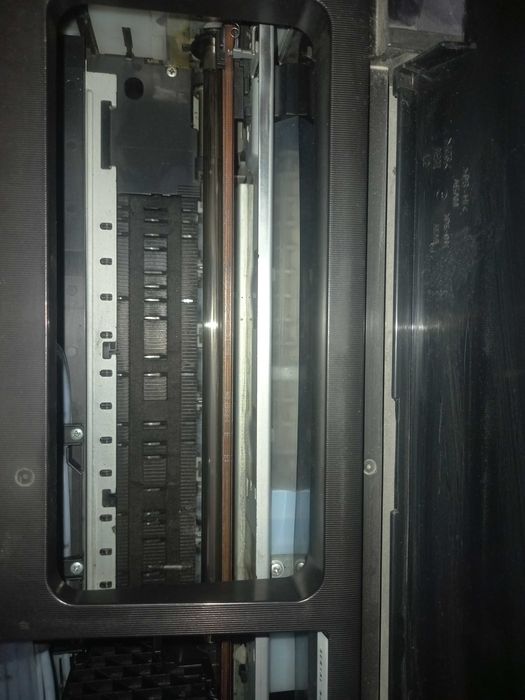 Epson l 800 yaxshi holatda