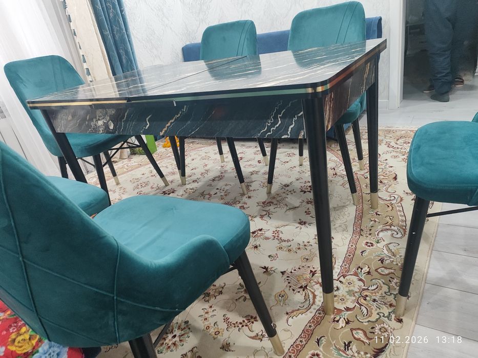 Стол 6 орындығымен сатамын