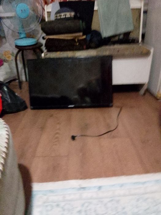 Продам телевизор хороший состояние